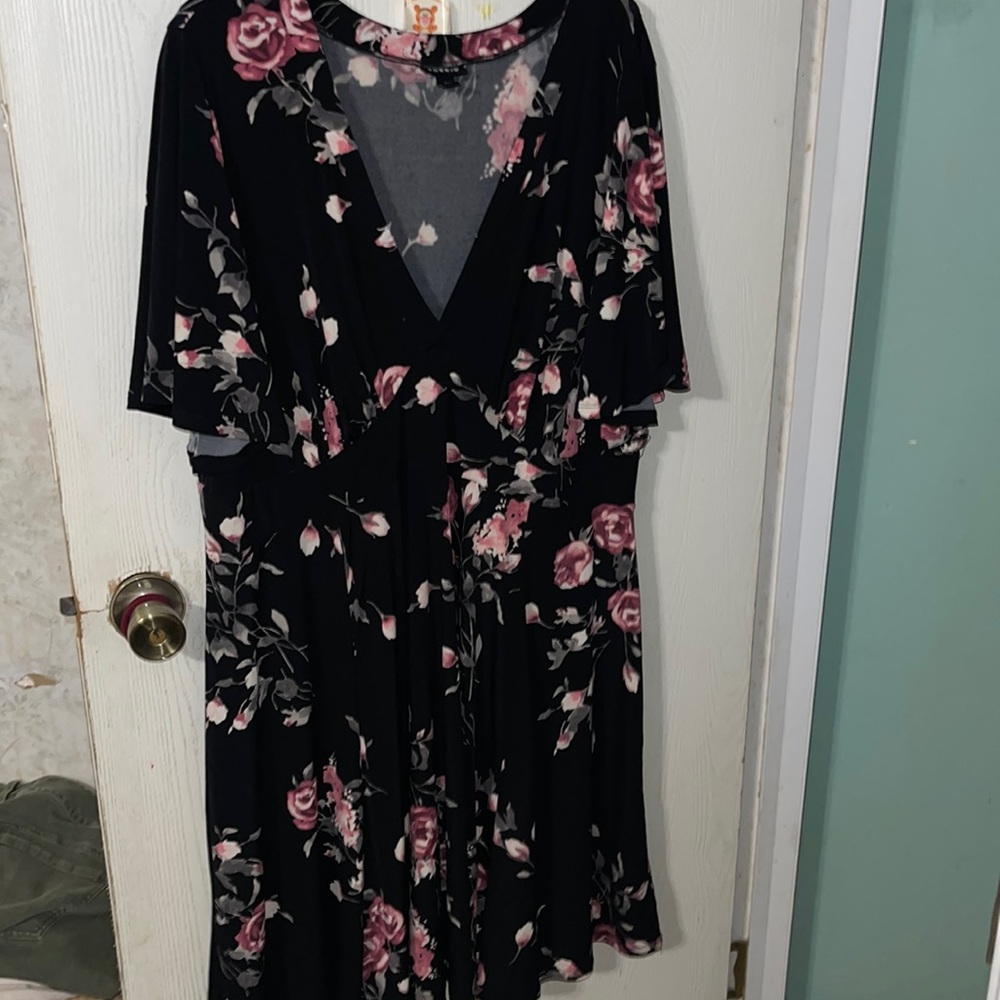 BLACK FLORAL JERSEY KNIT SKATER DRESS